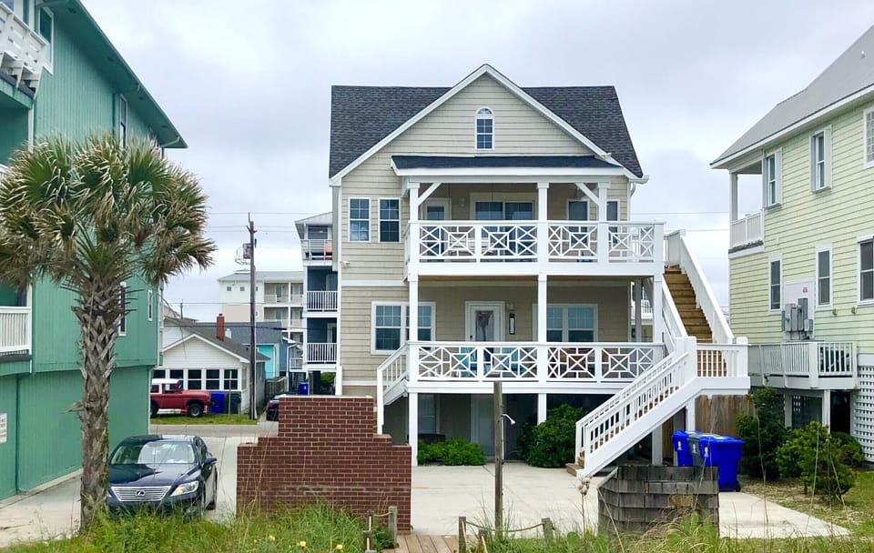 View coming from the ocean 