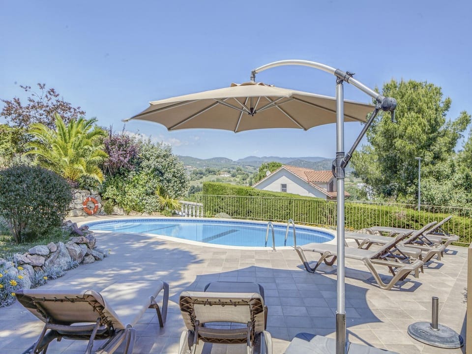Holiday Home Swimming Pool