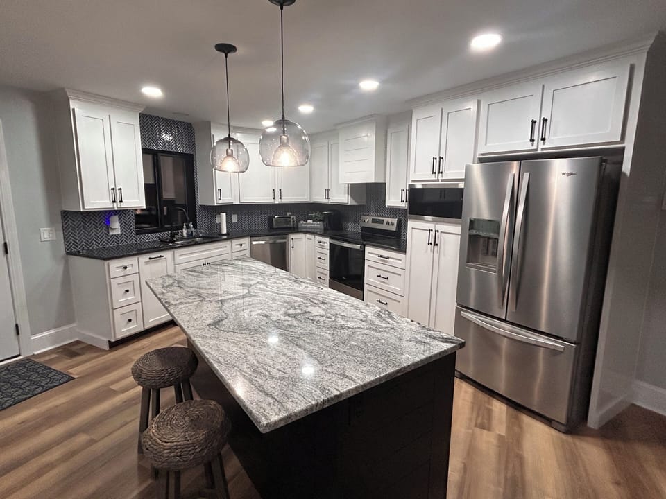 Newly remodeled kitchen.