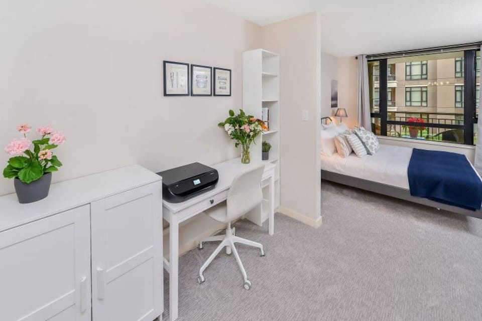 Bright and spacious bedroom / den 