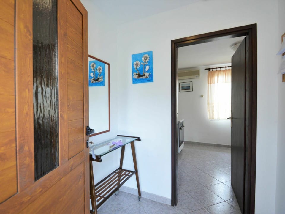 Door, Building, Interior Design, Floor, Flooring, Wood, Hall, Comfort, House