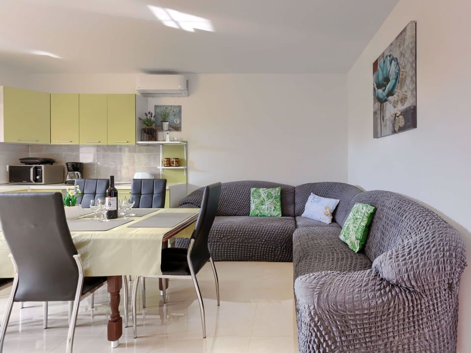 Furniture, Property, Table, Couch, Interior Design, Chair, Floor, Studio Couch, Flooring