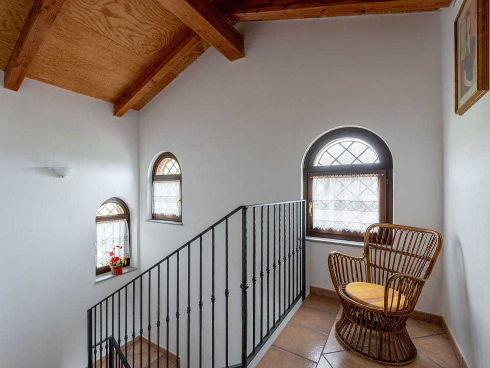 Property, Window, Building, Wood, Interior Design, Architecture, Wood Stain, Chair, Floor