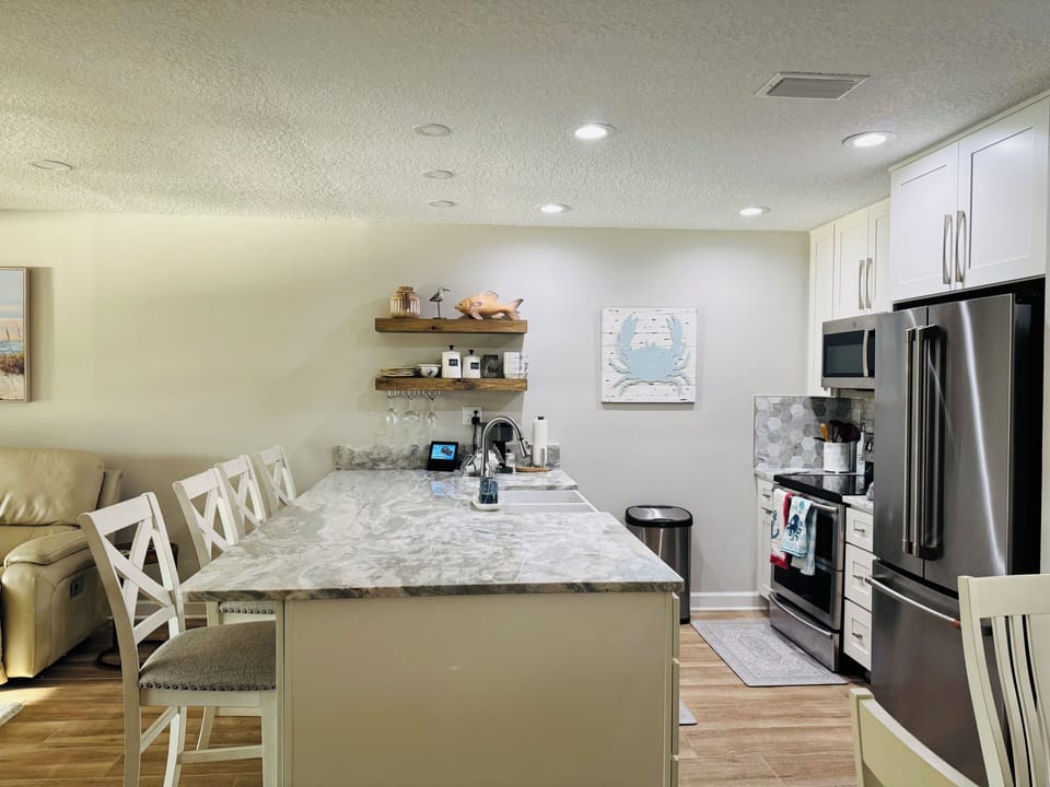 Kitchen/Dining