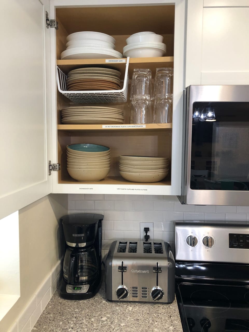 Plenty of melamine dishes and cups for outdoor use on the patio