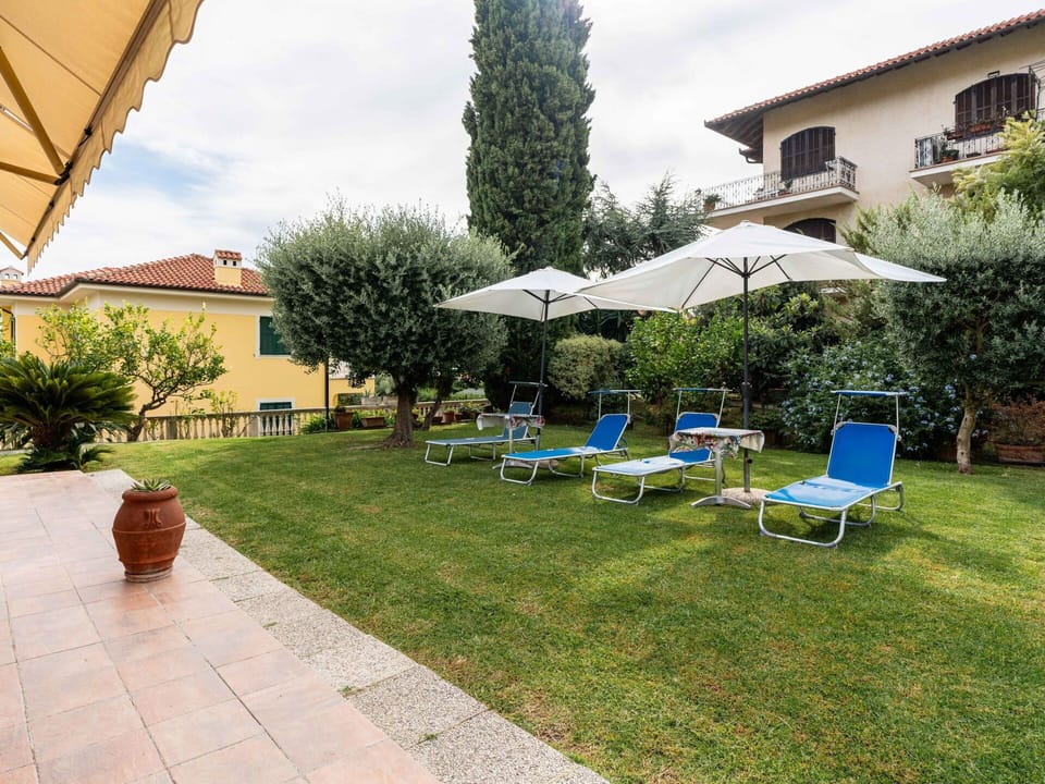 Outdoor Furniture, Swimming Pool, Resort, Estate, Hacienda, Garden, Shade, Villa, Eco Hotel, Yard