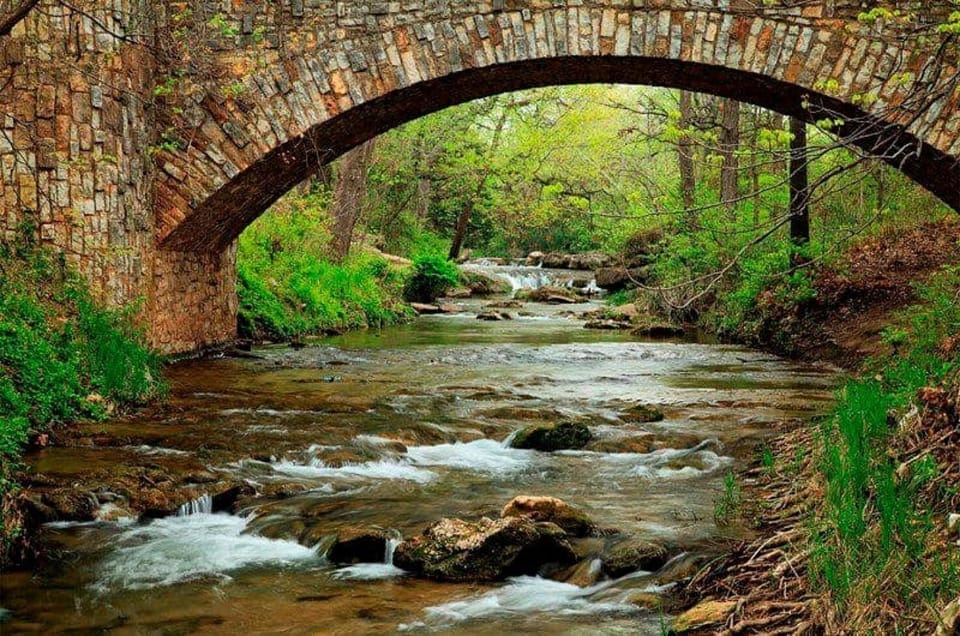 One of the Chickasaws' most photographed and painted areas.