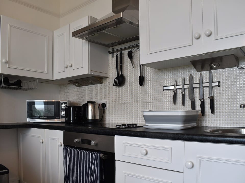 Kitchen | Flat 2 Beach View - Moray Apartments, Lowestoft