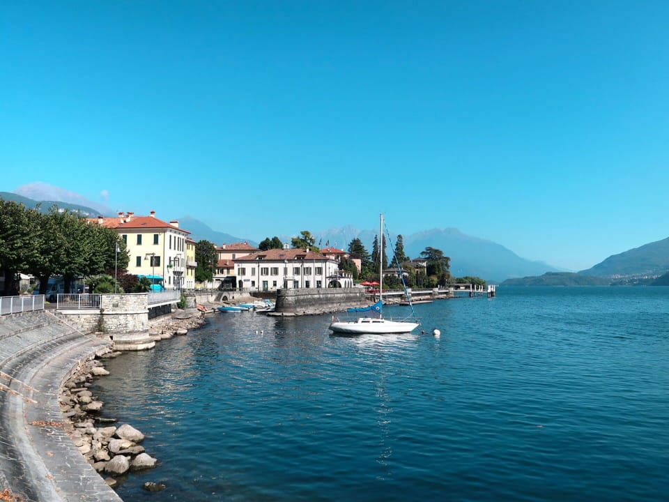 Car, Plant, Building, Cloud, Sky, Wheel, Daytime, Vehicle, Tree