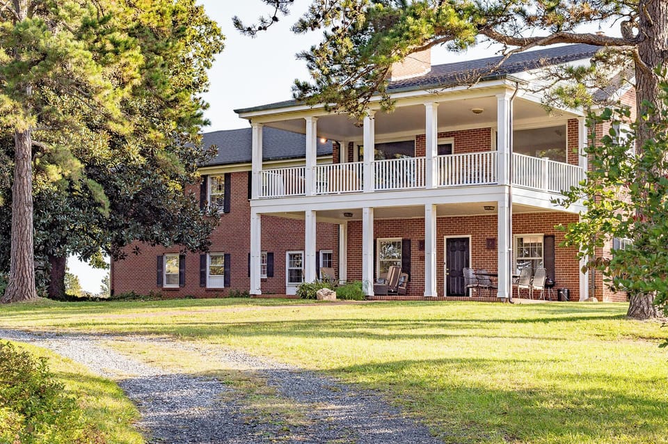Welcome to the Apple Orchard Farmhouse!
