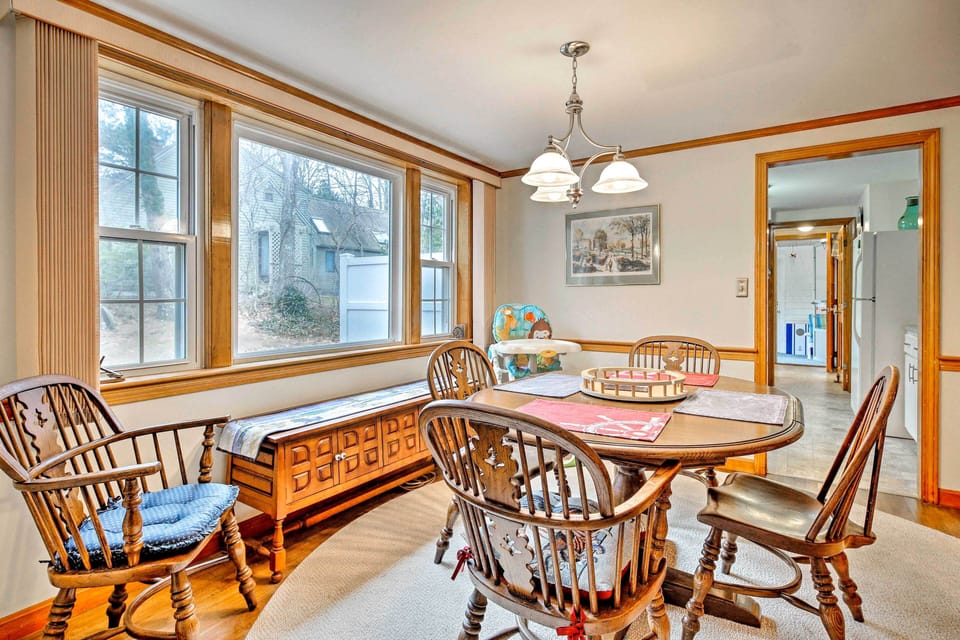 Dining Area | Dishware & Flatware
