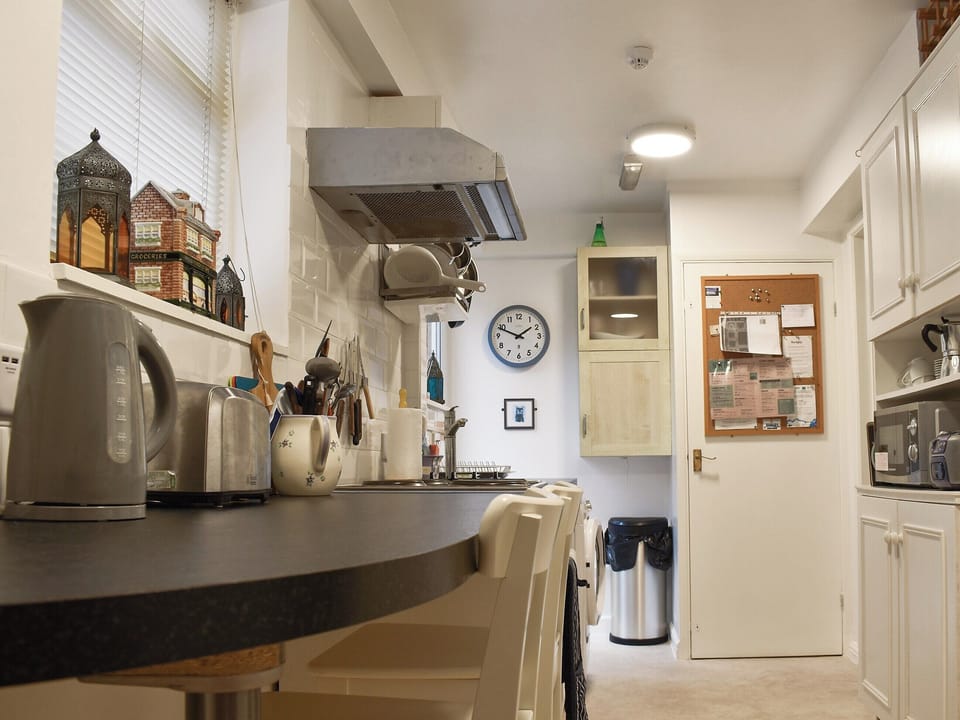 Kitchen | Flat 1 Garden View - Moray Apartments, Lowestoft
