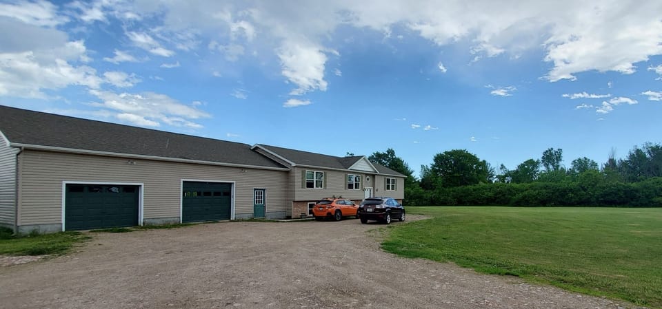 Ample parking for cars/boats/trailers etc.