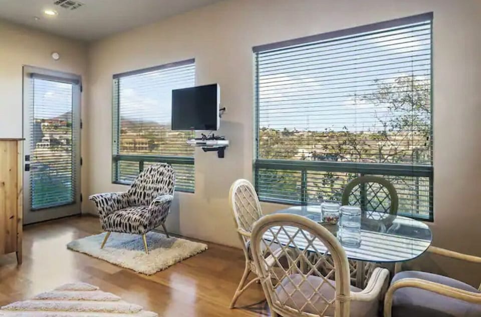 Casita sitting area with views