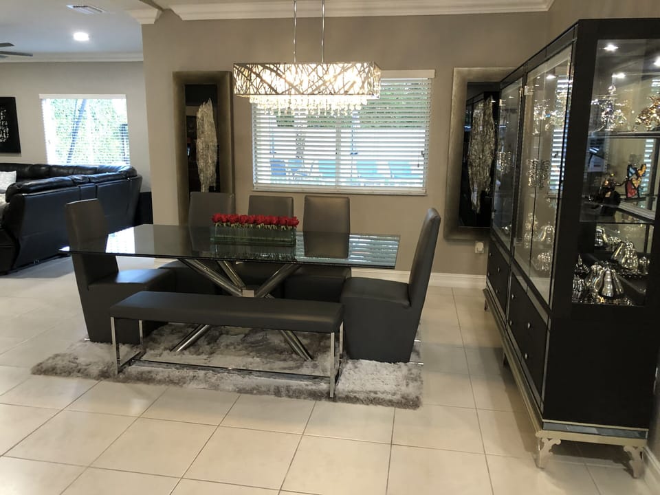 Dining Room for Entertaining 