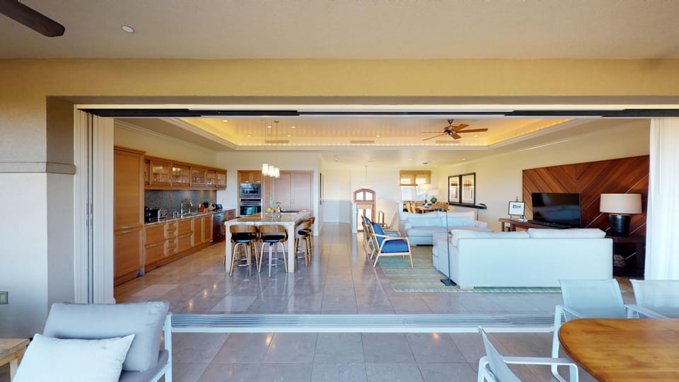 Indoor/outdoor living