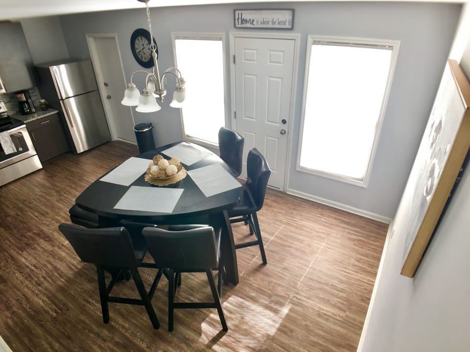 dining room. six 