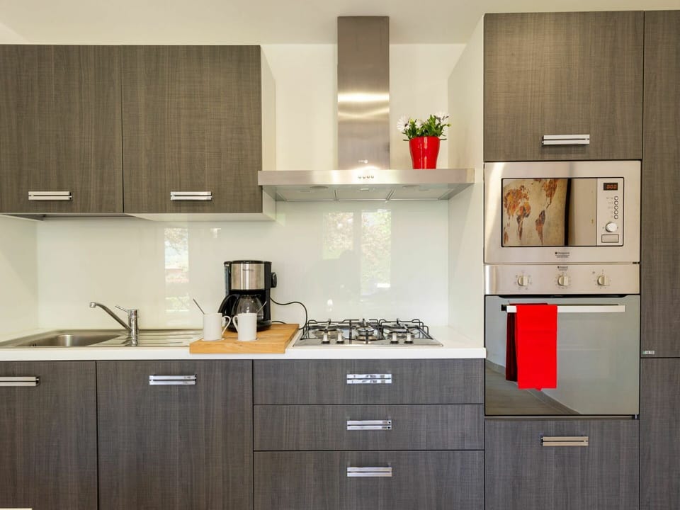 Cabinetry, Countertop, Property, Furniture, Kitchen Sink, Kitchen, Kitchen Stove, Wood, Kitchen Appliance, Interior Design