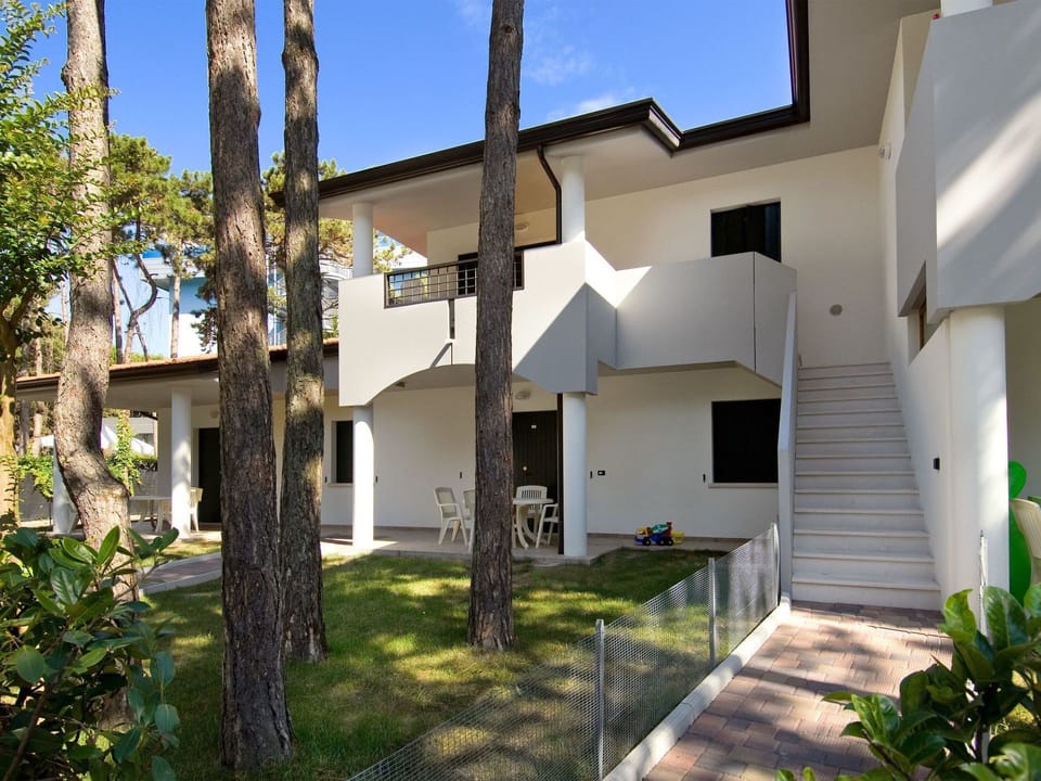 Property, House, Building, Home, Real Estate, Residential Area, Architecture, Facade, Estate, Neighbourhood