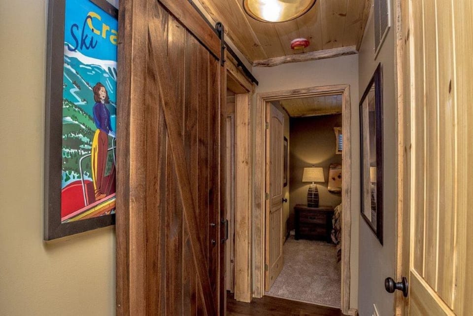 Going to queen bedroom downstairs