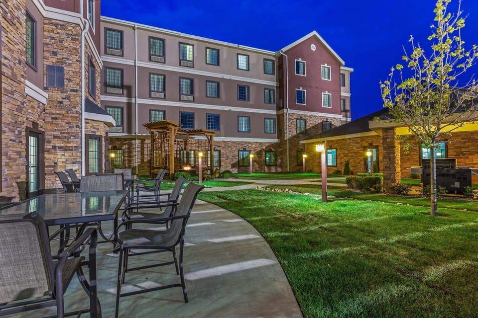 You’ll enjoy a relaxing vacation at this prime destination!