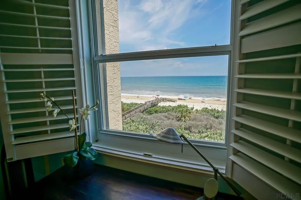 Write the great American novel at the master bedroom desk.  Or daydream...