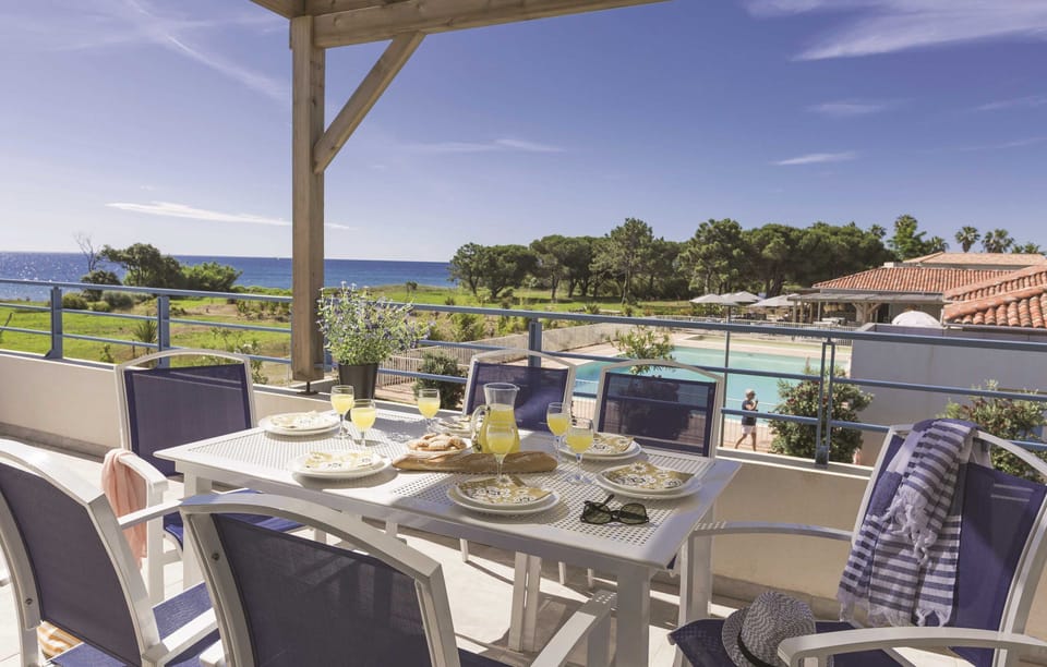 Your holiday rental is great in any season.