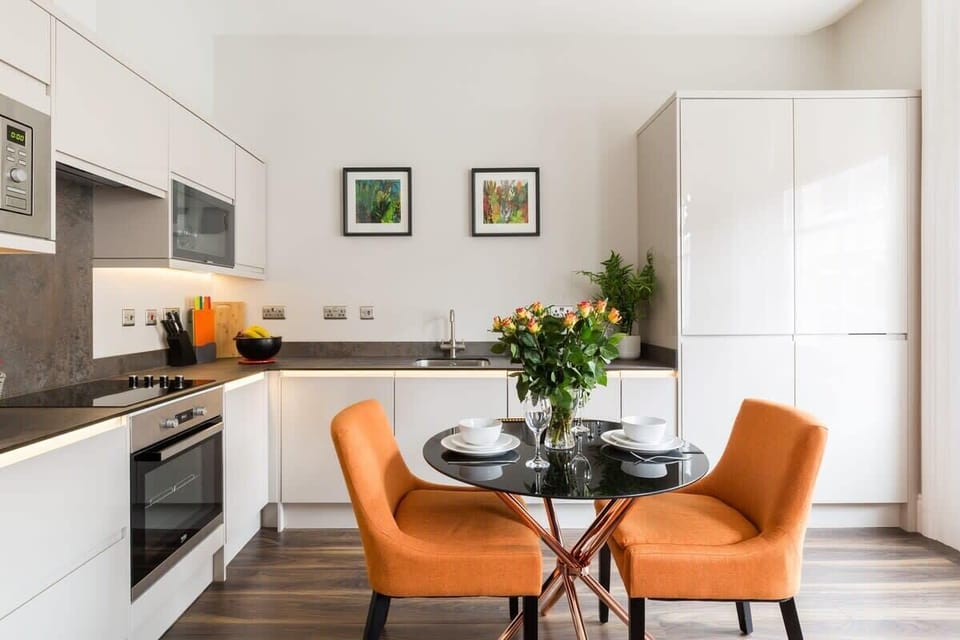 Kitchen dining