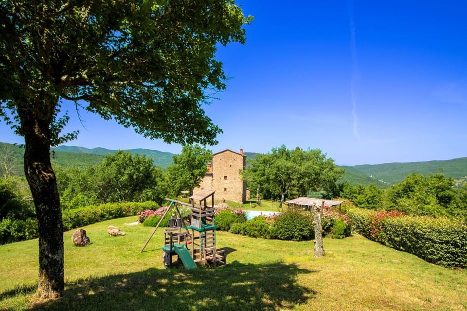 Grass, House, Home, Rural Area, Cottage, Farmhouse, Estate, Meadow, Lawn, Landscaping
