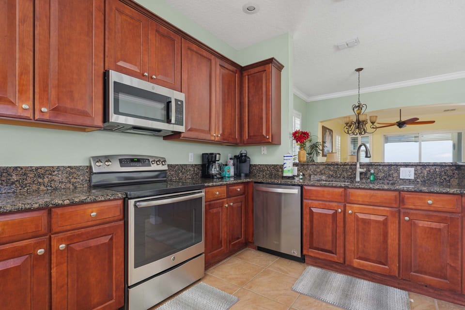 Fully Equipped Kitchen with Stainless Steel Appliances