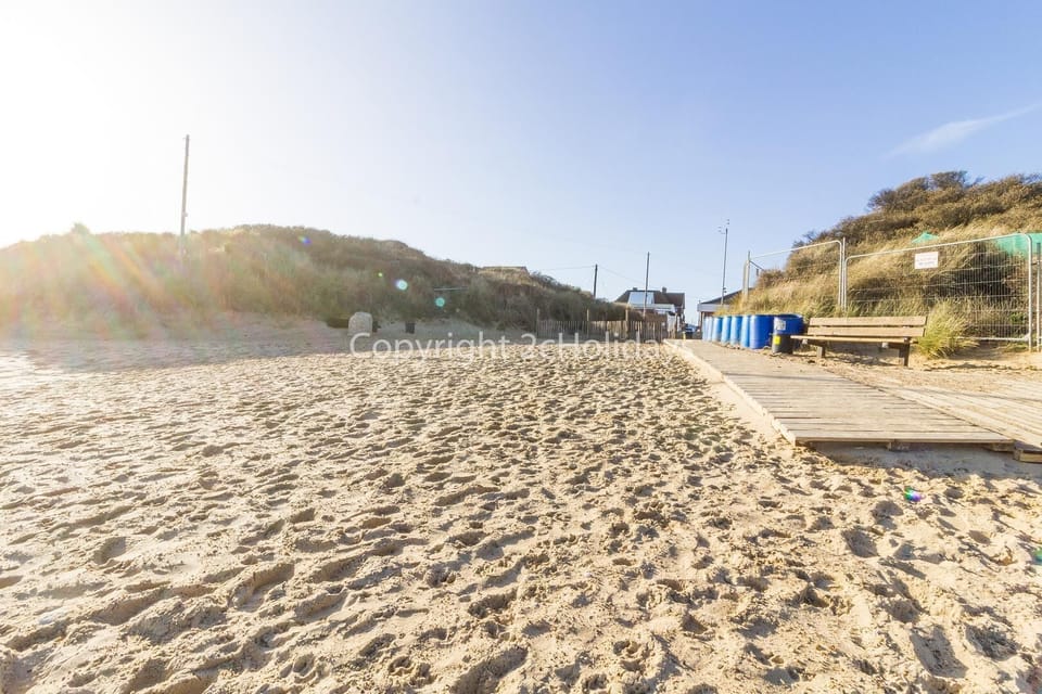 Discover the perfect setting for your next escape at our charming holiday cottage in the heart of Norfolk.