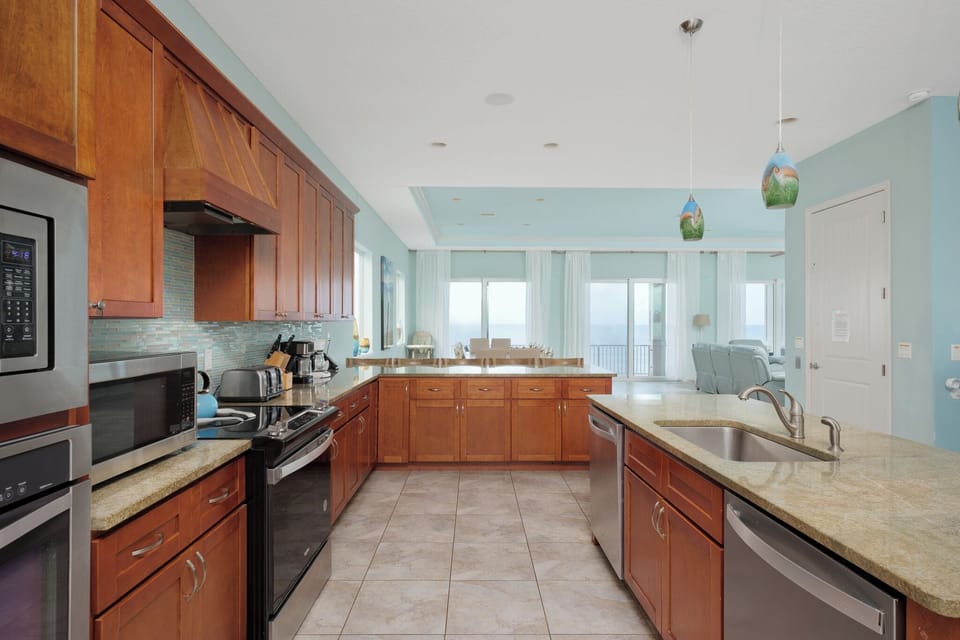 Fully Equipped Kitchen with Stainless Steel Appliances