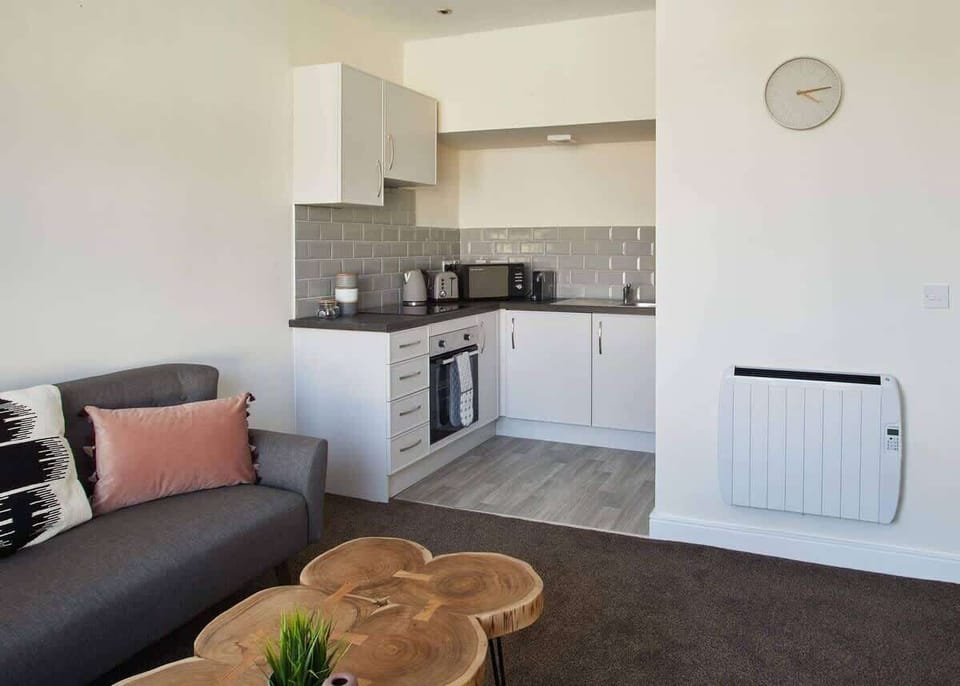 West Cliff View, Whitby - Host & Stay