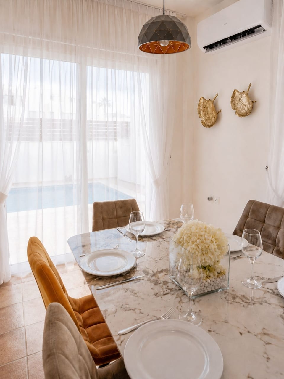 Living room and dinning area
