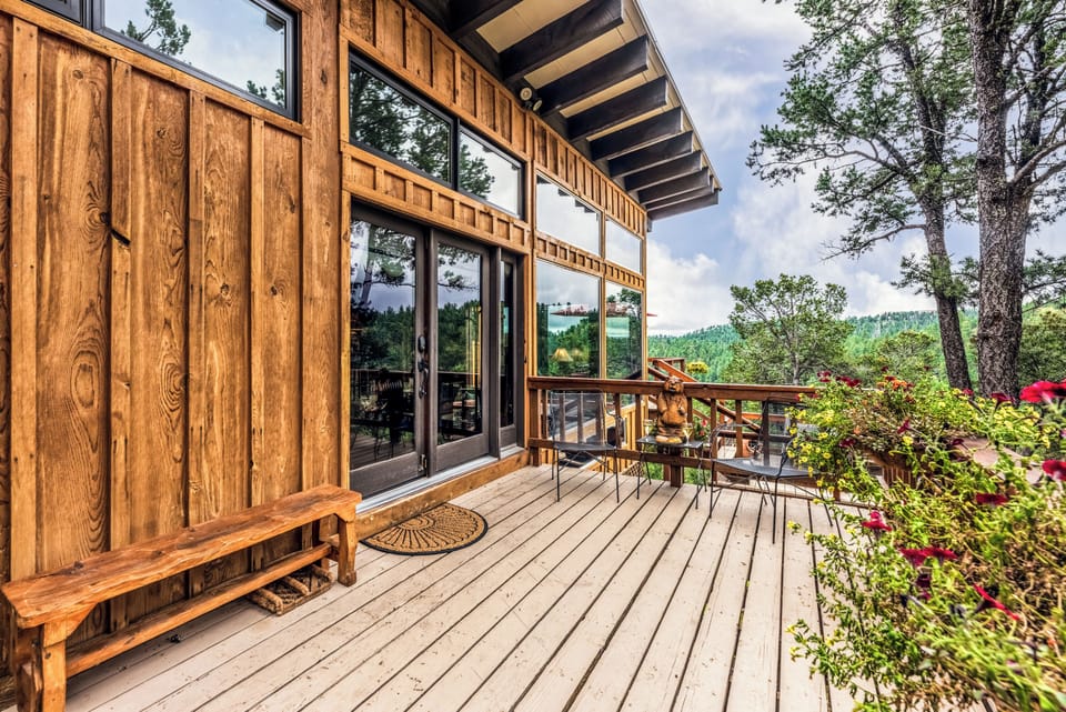 Deck - Seating + Stunning Mountain Views Views