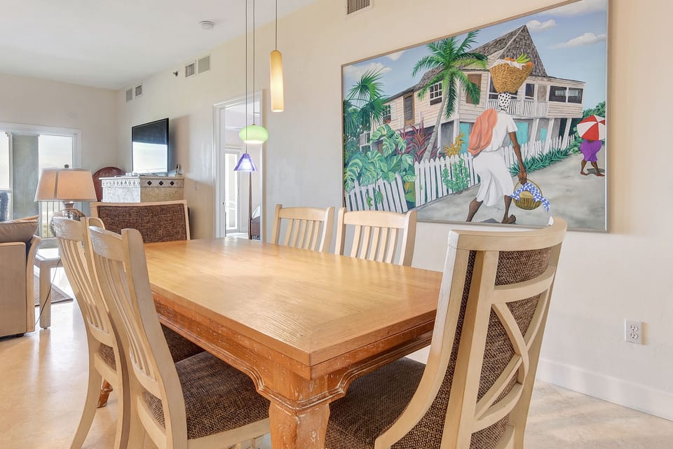 Dining Area - Seating for Six