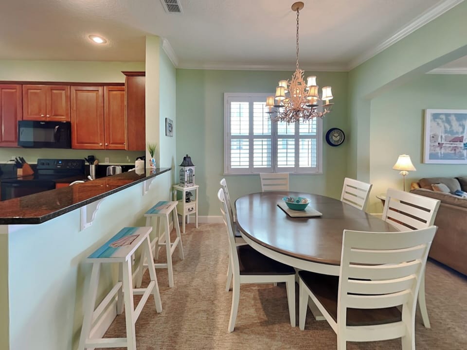 Dining Area with Seating for Six + Breakfast Bar with Seating for Two