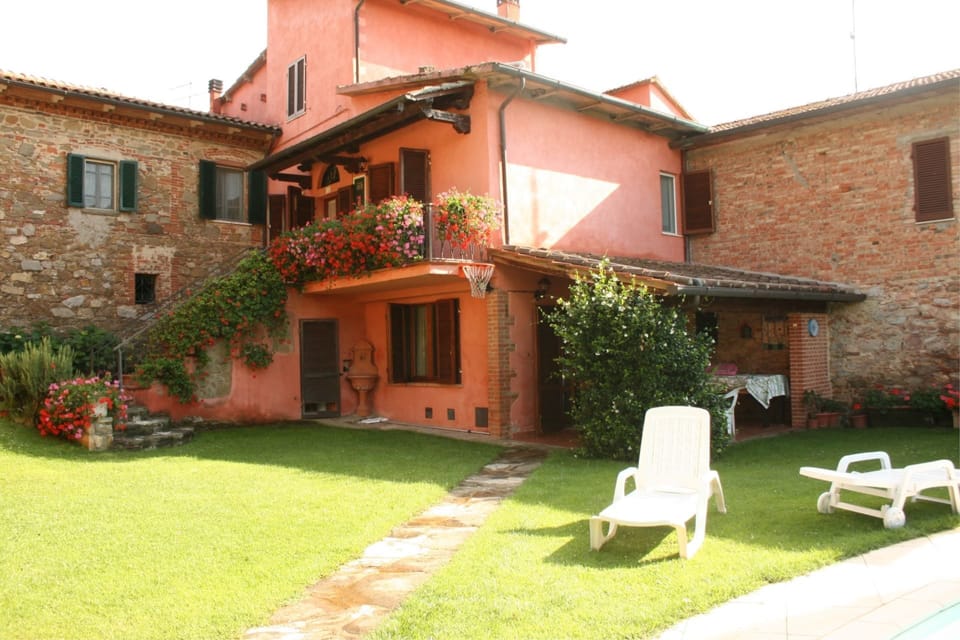 Plant, Building, Window, Property, Furniture, Flower, House, Lighting, Land Lot, Architecture