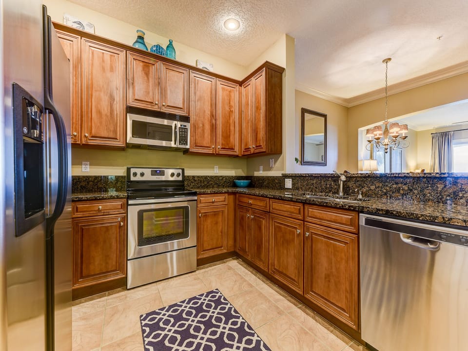 Fully Equipped Kitchen with Stainless Steel Appliances