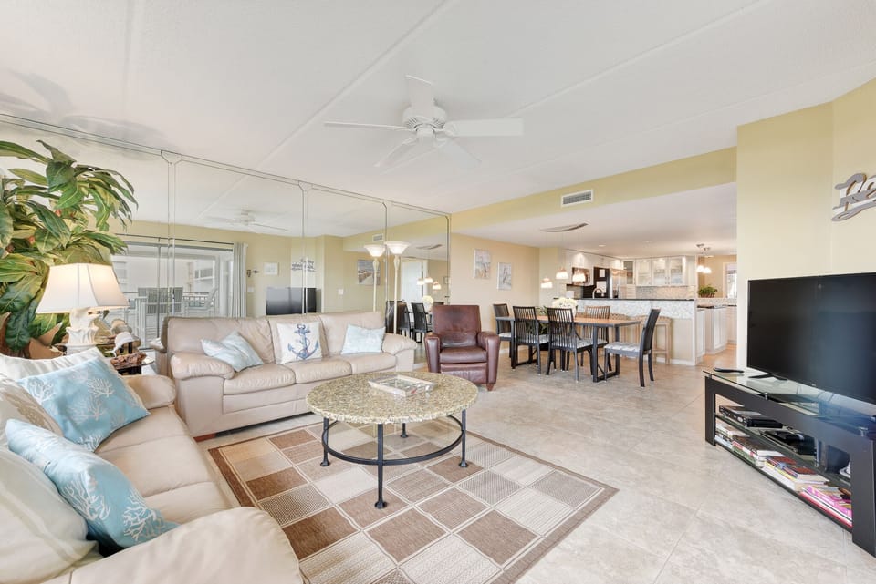 Living Room - Balcony Access