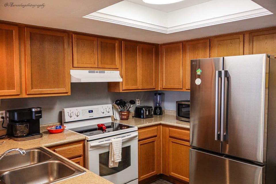Indoors, Kitchen, Appliance, Refrigerator, Sink