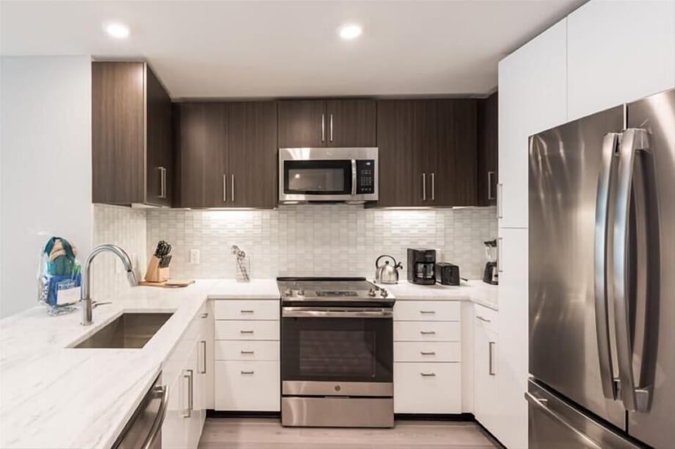 Bethesda 1 Bedroom Kitchen