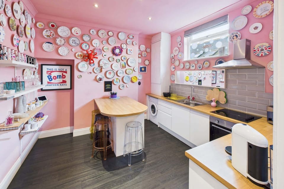 The Artists Pad, Saltburn-by-the-Sea - Host & Stay