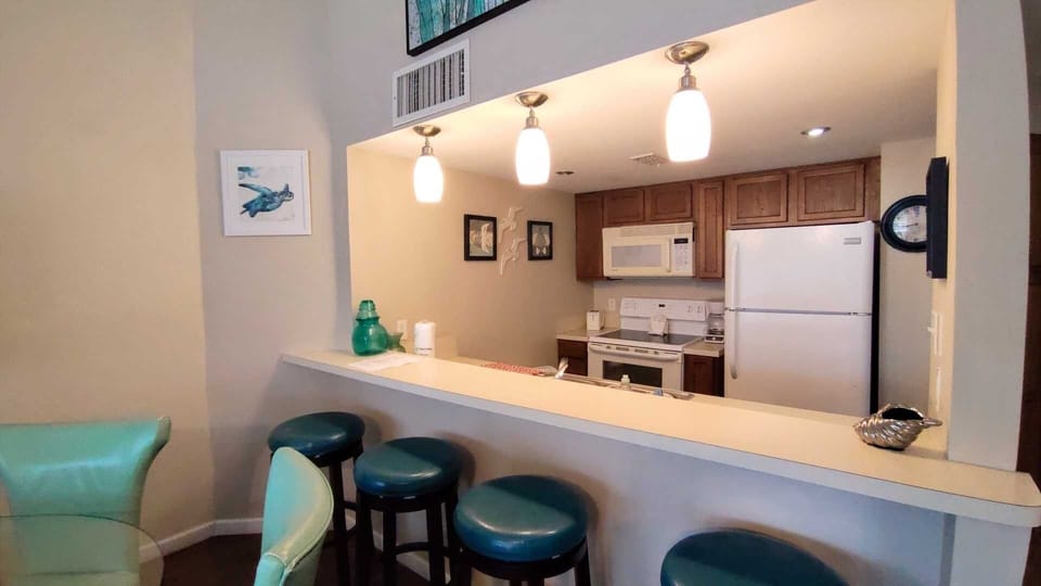 Refrigerator, Furniture, Microwave, Oven, Dining Table