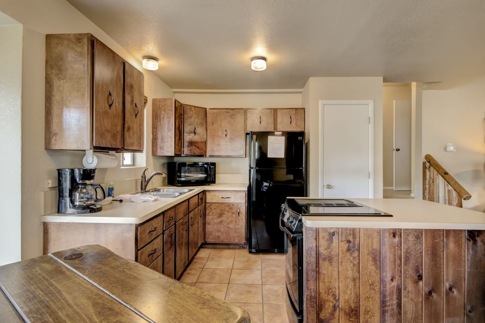 Full Kitchen - First Floor, Guest House