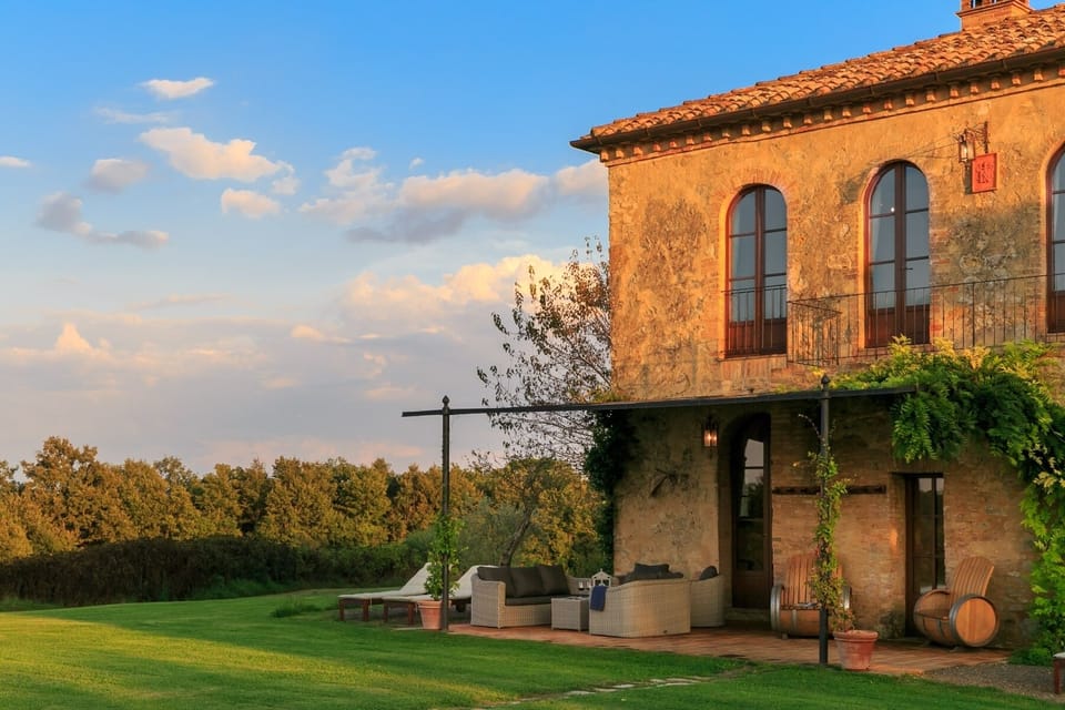 Pool Villa with 4 Bdrs and external Sauna Villa in Tuscany