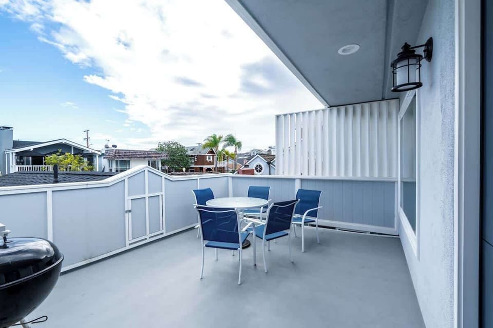 Patio/Deck space