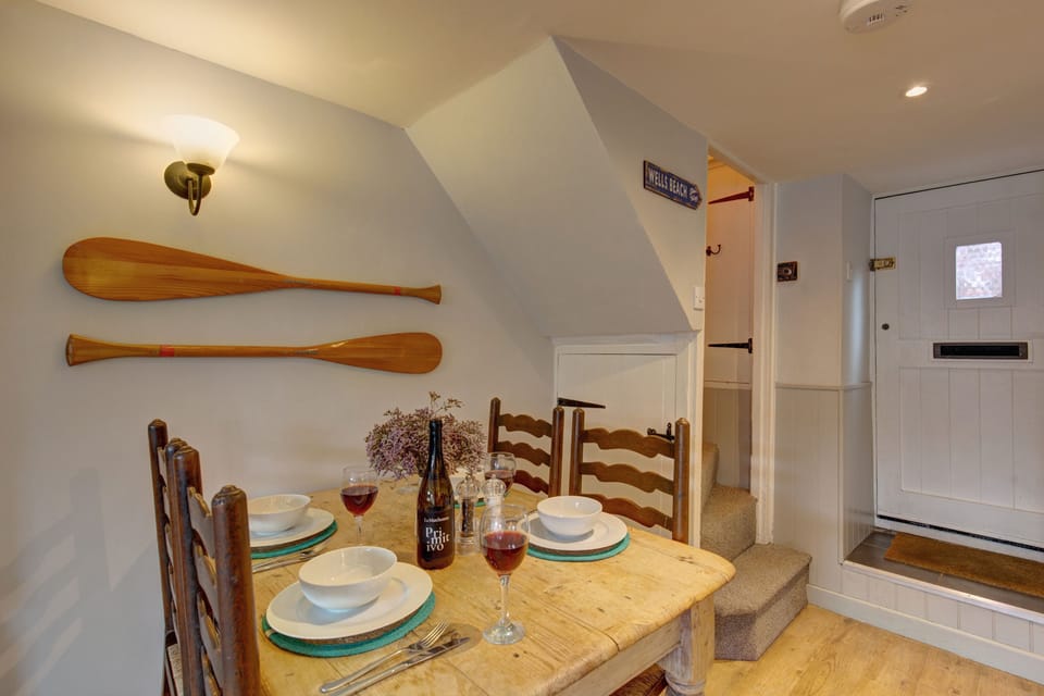 Ground floor: Dining area