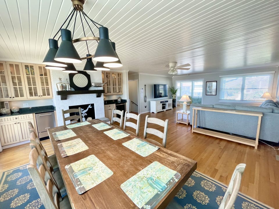 Dining and living rooms