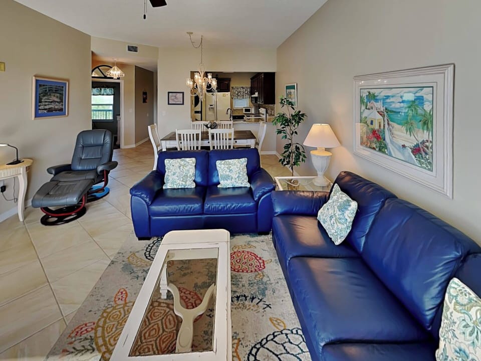 Living Room - Ocean Views, TV + Balcony Access